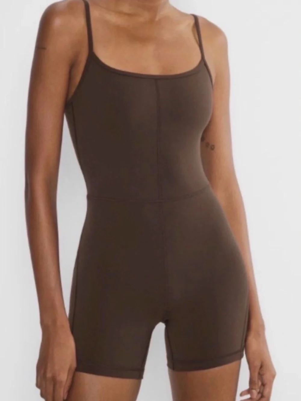 Aritzia Wilfred brown fitted spaghetti-strap bodysuit